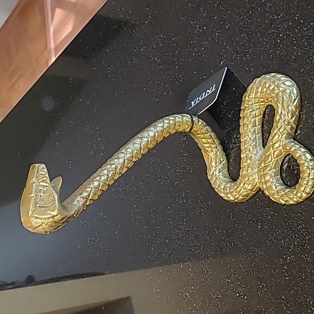 Metal King Cobra
